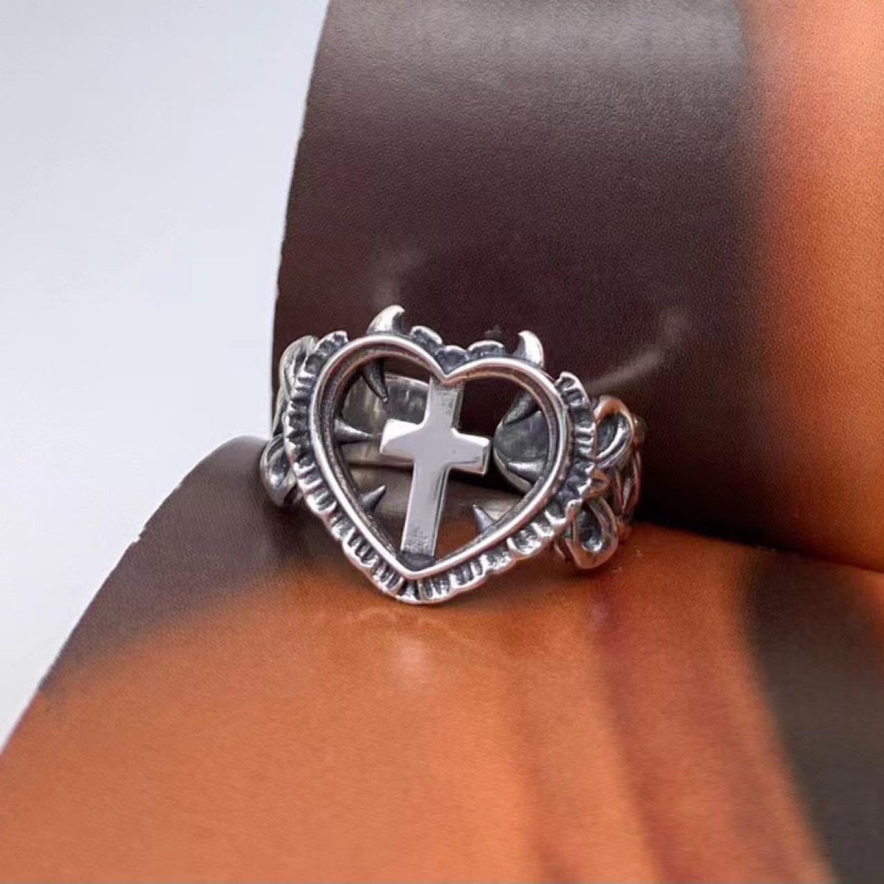 Fashion personality heart-shaped cross ring, adjustable ring